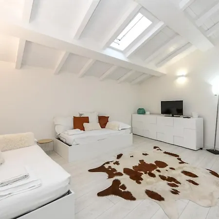 Apartament Minimal Jewel Loft Tra Verona E Il Di Garda